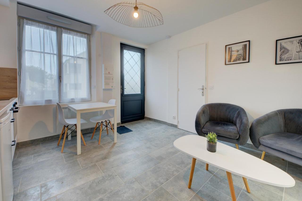 Les Forges 2 Pieces Rdc Apartment Avoine Exterior photo